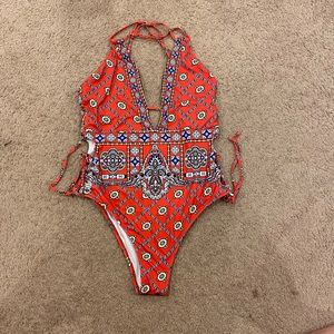 Cupshe Bathing Swimsuit